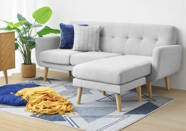 4 Langkah Mencuci Sofa dengan Benar