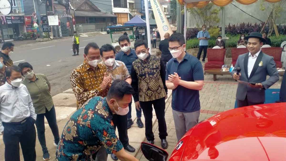 Charger Mobil Listrik Hadir di Kota Kertabumi Karawang