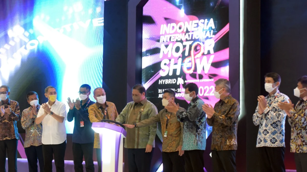 Airlangga Hartarto Buka IIMS Hybrid 2022, Sektor Otomotif Kembali Pulih