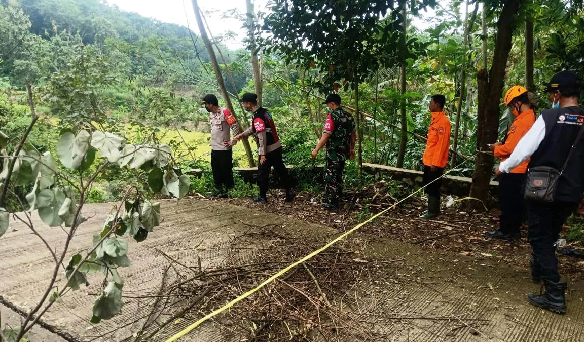 Jembatan Cibayongbong Akses Hidup Warga, DPRD Minta Pemkab Segera Perbaiki