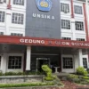 AEP SAEPULOH/PASUNDAN EKSPRES SEPI: Kampus Universitas Singaperbangsa Karawang nampak sepi aktifitasnya karena pembelajaran daring.