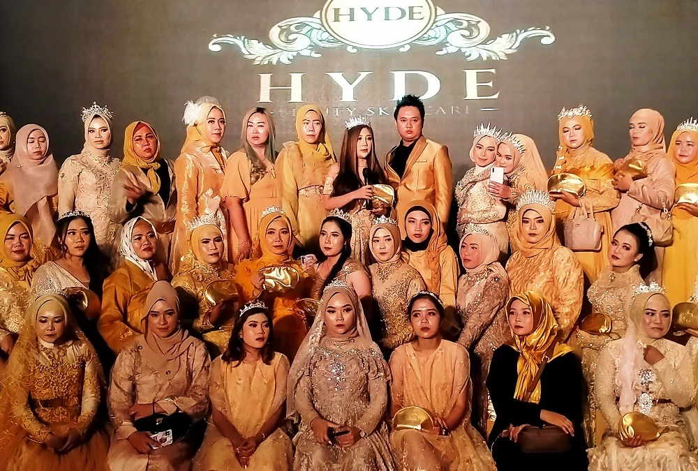 PERAWATAN KULIT: Hyde Beauty Skincare, salah satu produk perawatan kulit berpusat di Kabupaten Karawang yang baru launching, Minggu (27/3). DEDI SATIRA/PASUNDAN EKSPRES