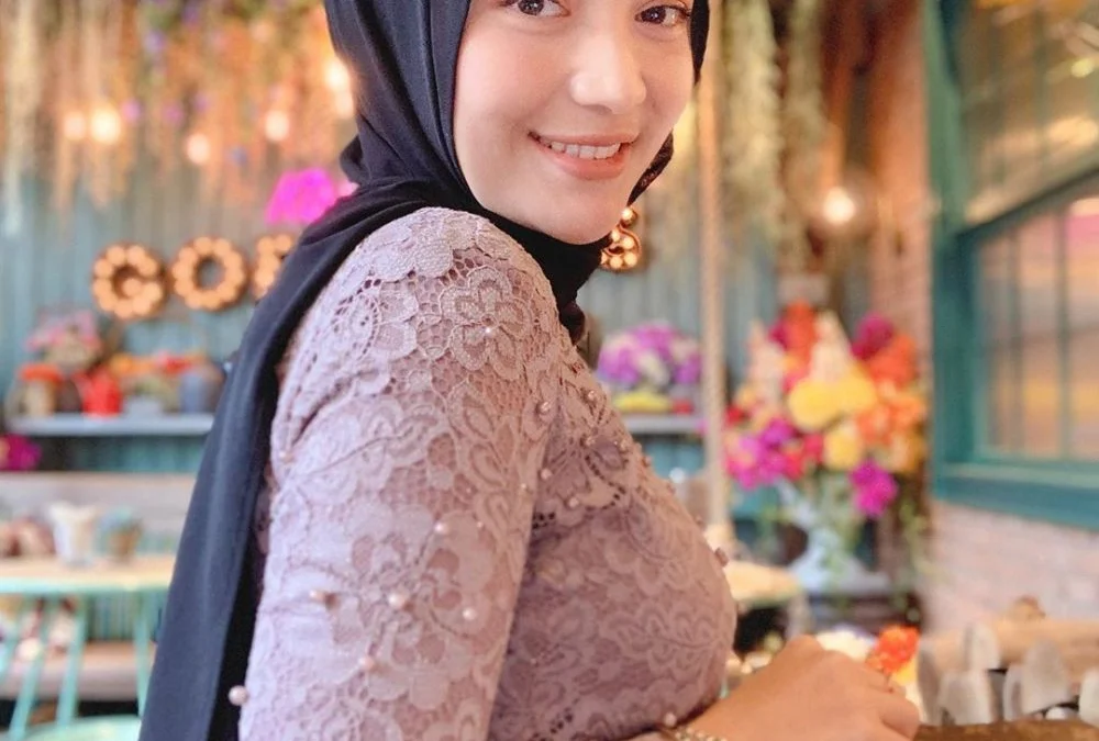 Imel Putri Cahyati