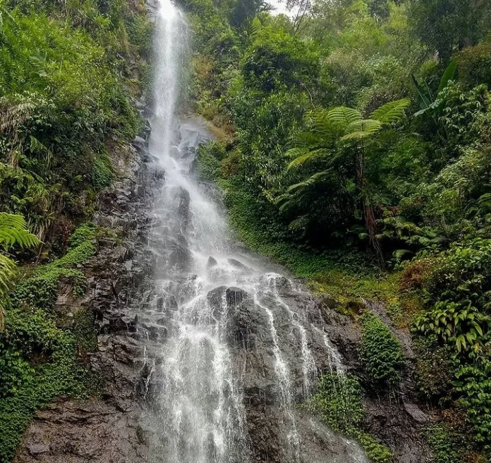 Mitos di Curug Cijalu Subang