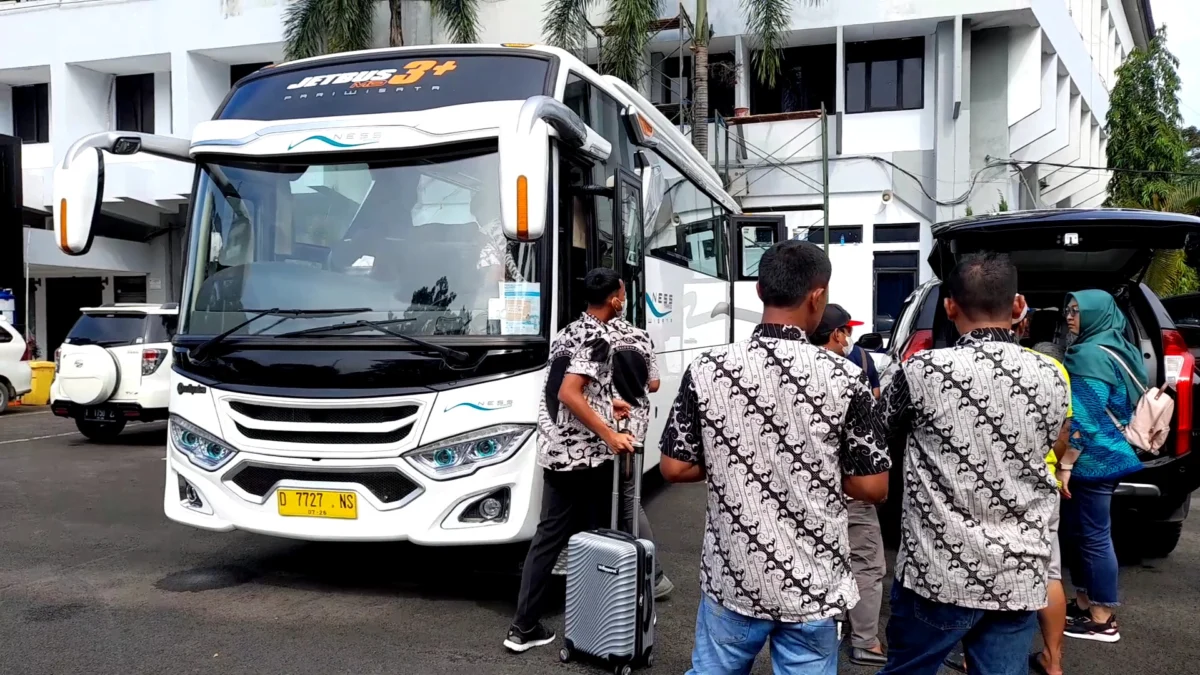 Bertolak ke Banten Ikuti Piala Soeratin U-15, BRT FC Siap Harumkan Sepak Bola Subang Dikancah Nasional