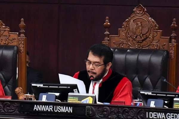 Profil Ketua MK Anwar Usman yang Akan Nikahi Adik Jokowi