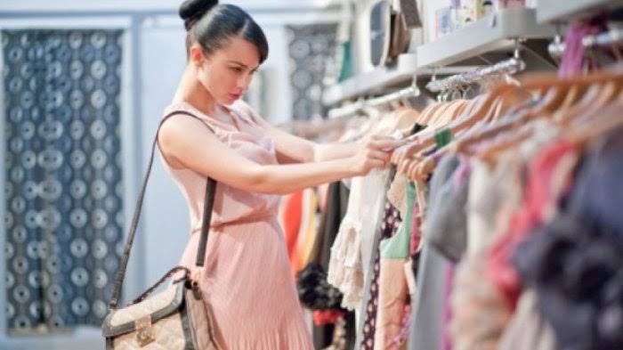 Gunakan 4 Tips Ini Saat Hendak Memilih Baju Lebaran!