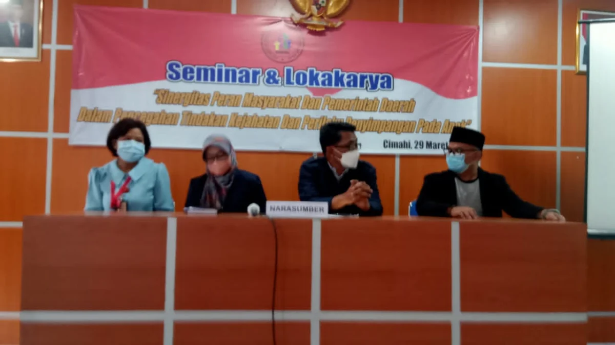 SEMINAR: Kegiatan Road Show pencegahan tindakan kejahatan dan perilaku penyimpangan pada Anak di Kota Cimahi. EKO SETIONO/PASUNDAN EKSPRES