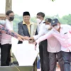 Wakil Gubernur Jawa Barat Uu Ruzhanul Ulum saat memperingati puncak Hari Air Sedunia di Situ Gede Kecamatan Mangkubumi, Kota Tasikmalaya, Selasa (22/3/2022).