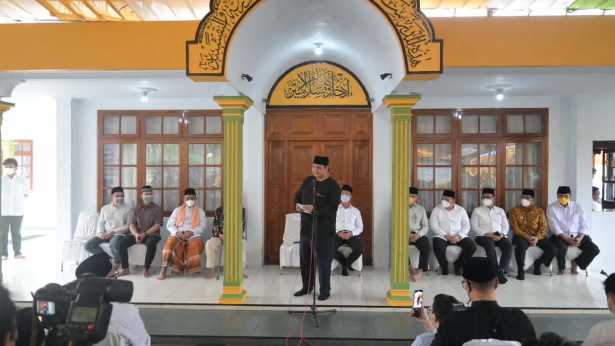 Airlangga Beri Kemudahan Santri Ponpes Suryalaya Jadi Entrepreneur