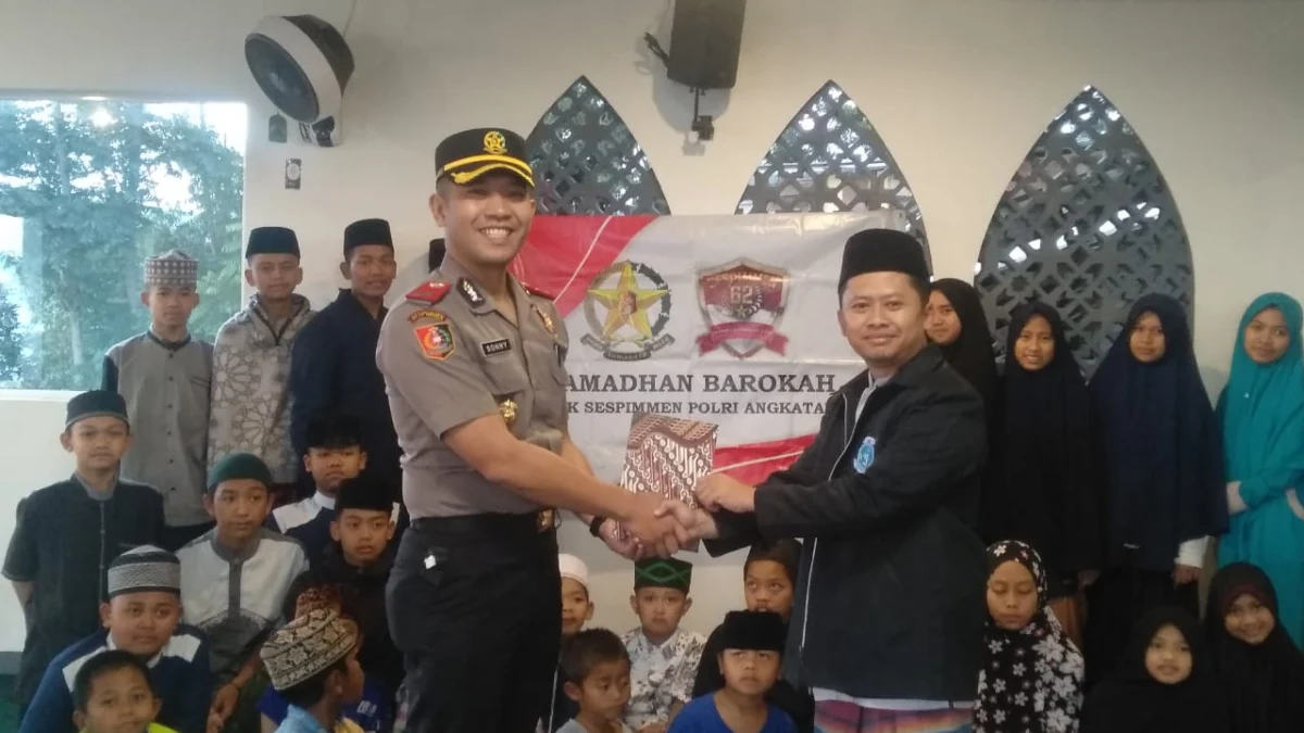 Serdik Sespimmen Angkatan ke 62 Beri Bantuan