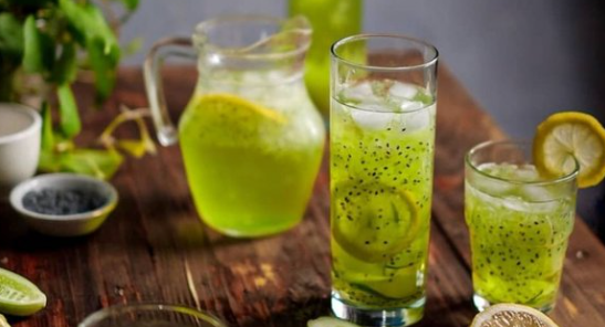 Daftar 6 Rekomendasi Minuman Segar Untuk Berbuka Puasa, No 5 Namanya Aneh Gak ? Daftar 6 Rekomendasi Minuman Segar Untuk Berbuka Puasa, No 5 Namanya Aneh Gak ?