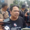 Biografi Ade Armando yang Dipukuli Sekelompok Massa saat Demo Lengkap dengan Maksud Kehadirannya di Tengah Para Demonstrans