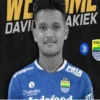 Melihat Penampilan David Rumakiek Pemain Anyar Persib di Persipura