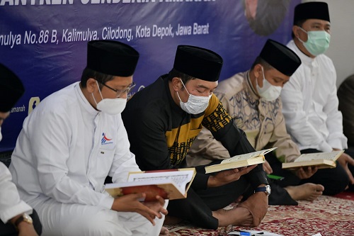 Ridwan Kamil Beri Bantuan Pembangunan Masjid di Depok