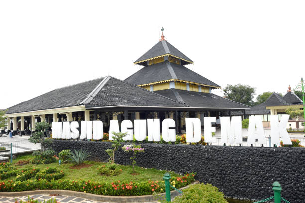 masjid agung demak