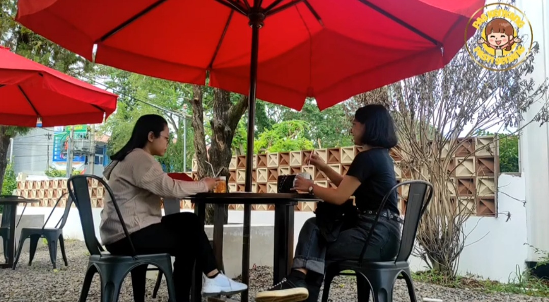 Saung Riung Subang, Rumah Makan Unik Dengan Konsep Industrial