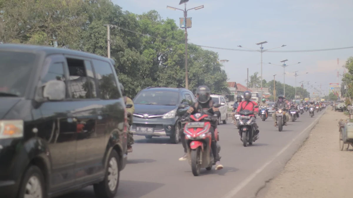 Arus Balik H+4 dan One Way di Tol, Jalur Pantura Subang Kedua Arah Ramai Lancar