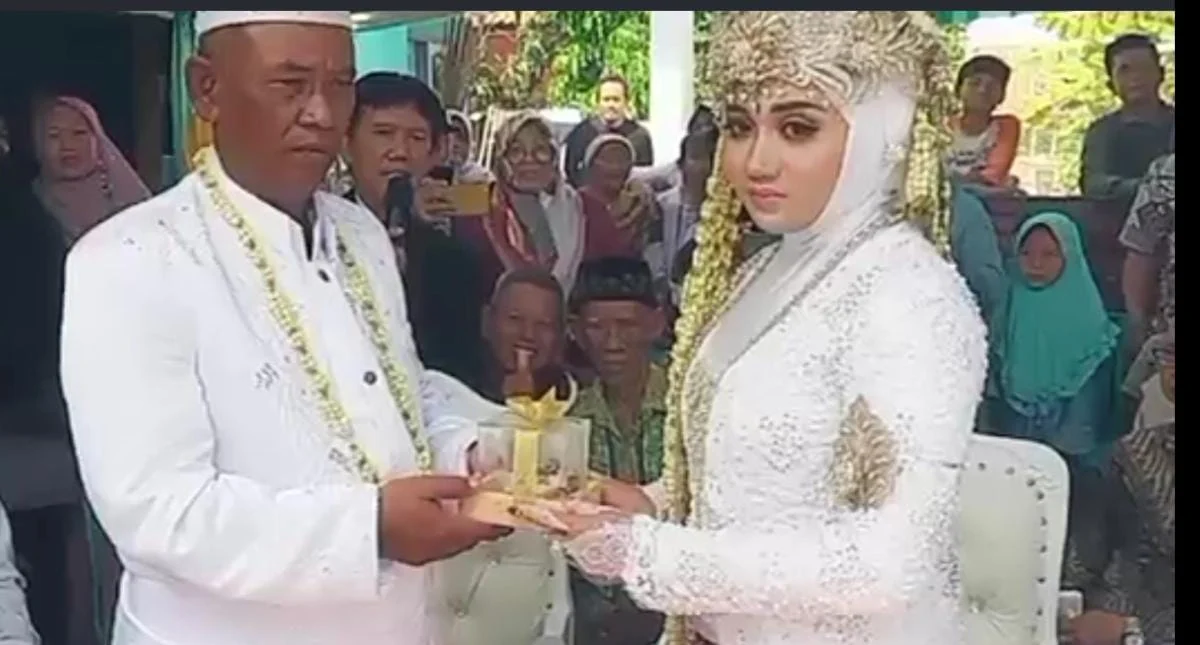 Kakek 71 Tahun di Pamanukan Subang Nikahi Gadis 19 Tahun, Kisah Cintanya So Sweet