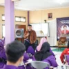 Niko Berbagi Tips Komunikasi Publik Melalui Training of Speak II