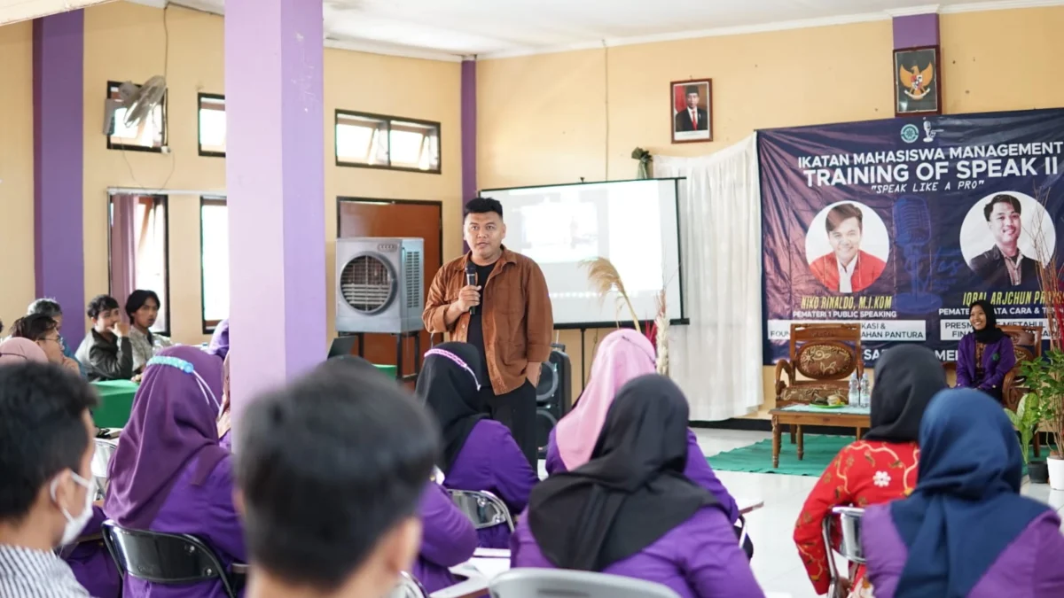 Niko Berbagi Tips Komunikasi Publik Melalui Training of Speak II