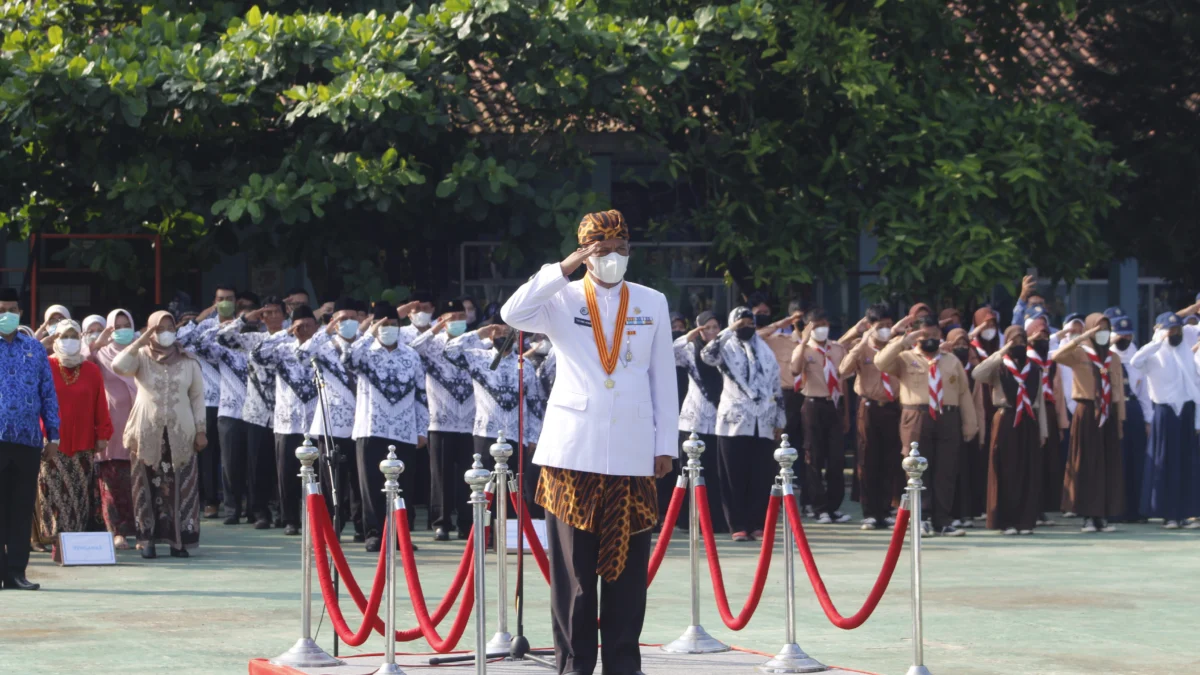 Disebut Kurikulum Terbaik, Gaungkan Merdeka Belajar Saat Peringatan Hardiknas Tingkat Kabupaten Subang 