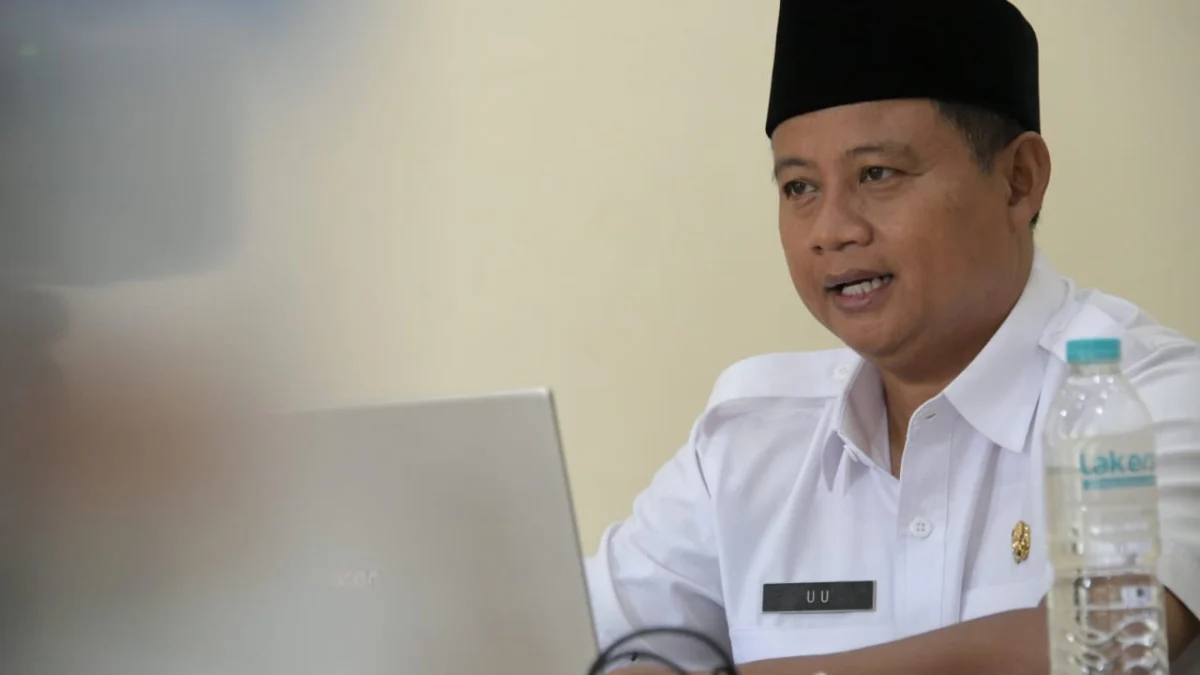 Wakil Gubernur (Wagub) Jawa Barat (Jabar) Uu Ruzhanul Ulum saat meresmikan Petani Milenial Jamur Kayu via konferensi video dari Hotel Panorama, Kabupaten Bandung Barat, Selasa (28/9/2021). (Foto: Denny/Biro Adpim Jabar)