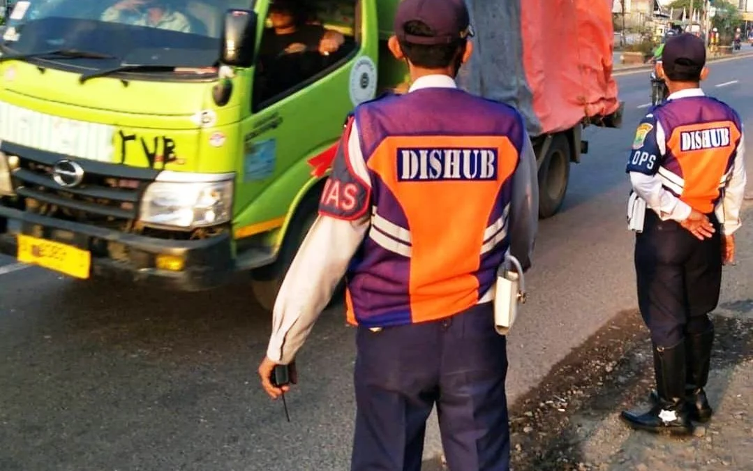 Kesejahteraan Petugas Dishub di Kabupaten Karawang Masih Rendah petugas dishub