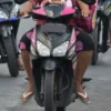 Naik Motor Dilarang Pakai Sendal Jepit, Ini Penjelasan Polisi