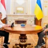 Bertemu Zelenskyy, Jokowi Tawarkan Diri untuk Sampaikan Pesan ke Putin