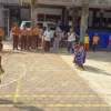 PERSAHABATAN: Pertandingan futsal persahabatan mengawali rangkaian kegiatan Milad ke-23 Yasri. ADAM SUMARTO/PASUNDAN EKSPRES