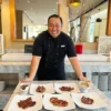 KULINER : Chef Sigit Hendrawan juga bertindak sebagai Executive Chef dan juga kepala divisi Food & Beverages yang bergabung di Harper Cikarang.KARAWANG BEKASI EKSPRES