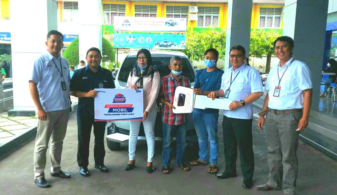 BRI Kantor Cabang Subang Serahkan 1 Unit Mobil Panen Hadiah Simpedes, Nina: Cuma Nabung Bisa Dapat Mobil