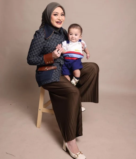 Pisah Ranjang, Ternyata Natalie Holscher Gugat Cerai Sule Sejak 03 Juli (IG Natalieholscher)