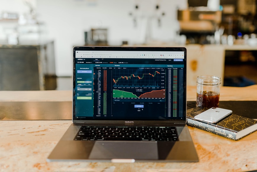 60 Persen Investor Milenial Ramaikan Pasar Modal 60 Persen Investor Milenial Ramaikan Pasar Modal (ilustrasi grafik pasar modal)