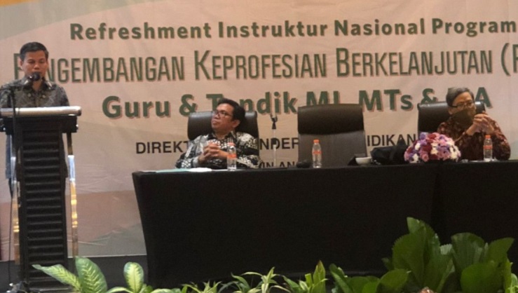 Pemerintah Komitmen Meningkatkan Kualitas dan Mutu Guru Madrasah