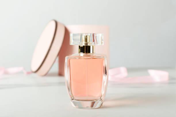 Dijamin Wangi dan Tahan Lama! Deretan Rekomendasi Parfum Lokal 2022 untuk Prempuan Dijamin Wangi dan Tahan Lama! Deretan Rekomendasi Parfum Lokal 2022 untuk Prempuan