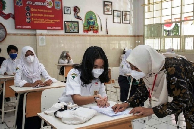 Kemendikbudristek Himbau untuk Hentikan Sementara Sekolah PTM Jika Ditemukan Kasus Covid-19