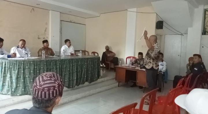 Tokoh Masyarakat Desa Cikidang Meminta Transparansi Pengelolaan Tanah Carik