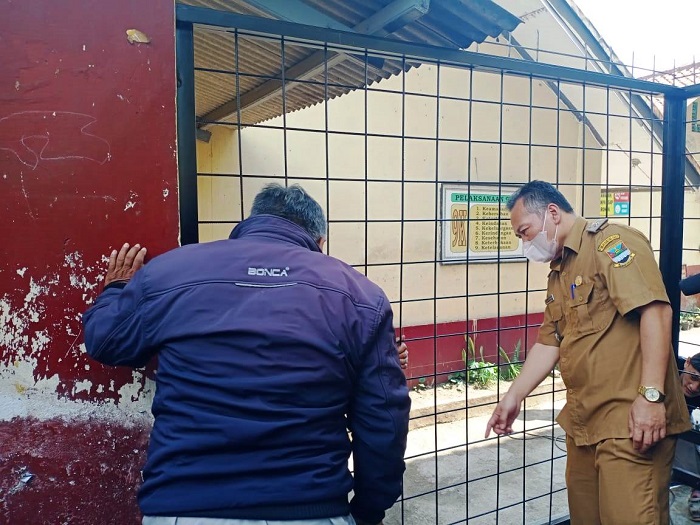 Siswa SDN Bunisari Bisa Belajar Lagi, Gerbang Masuk Sekolah Terpaksa Digergaji Setelah Dilas Ahli Waris