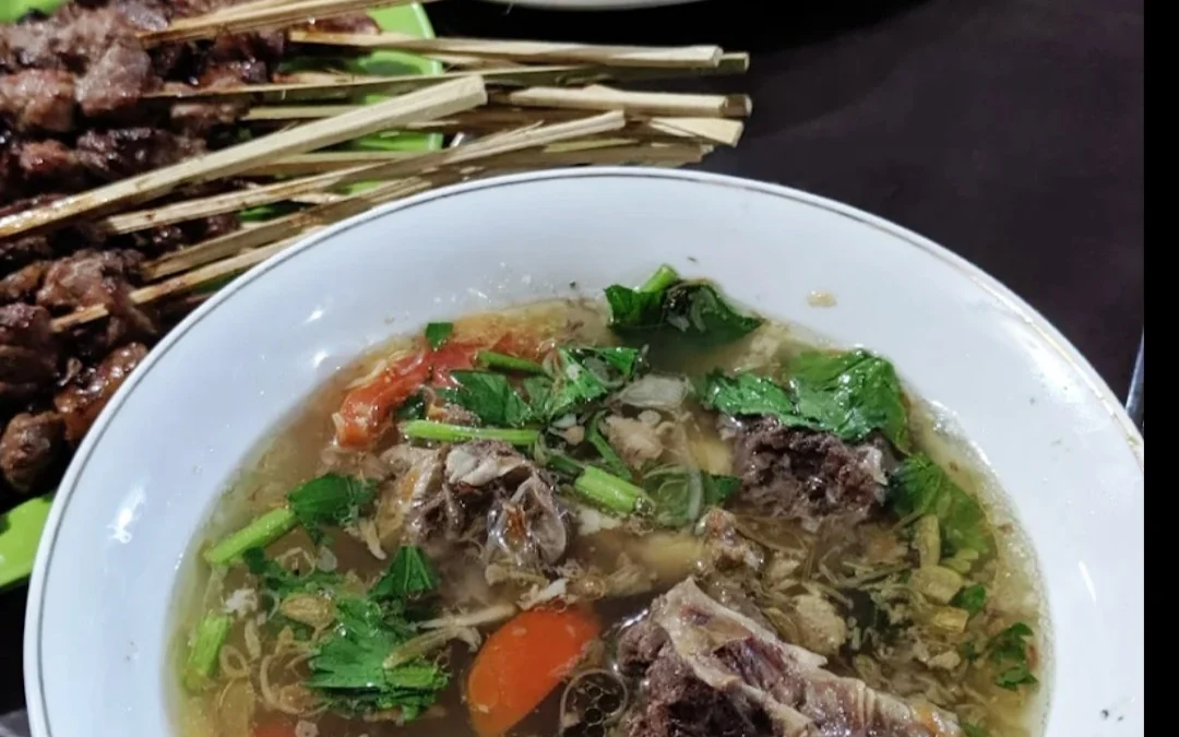 Rumah Makan Hegar, Menyajikan Sop Buntut Legendaris Bercita Rasa Tradisional