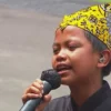 Makna lagu Ojo Dibandingke