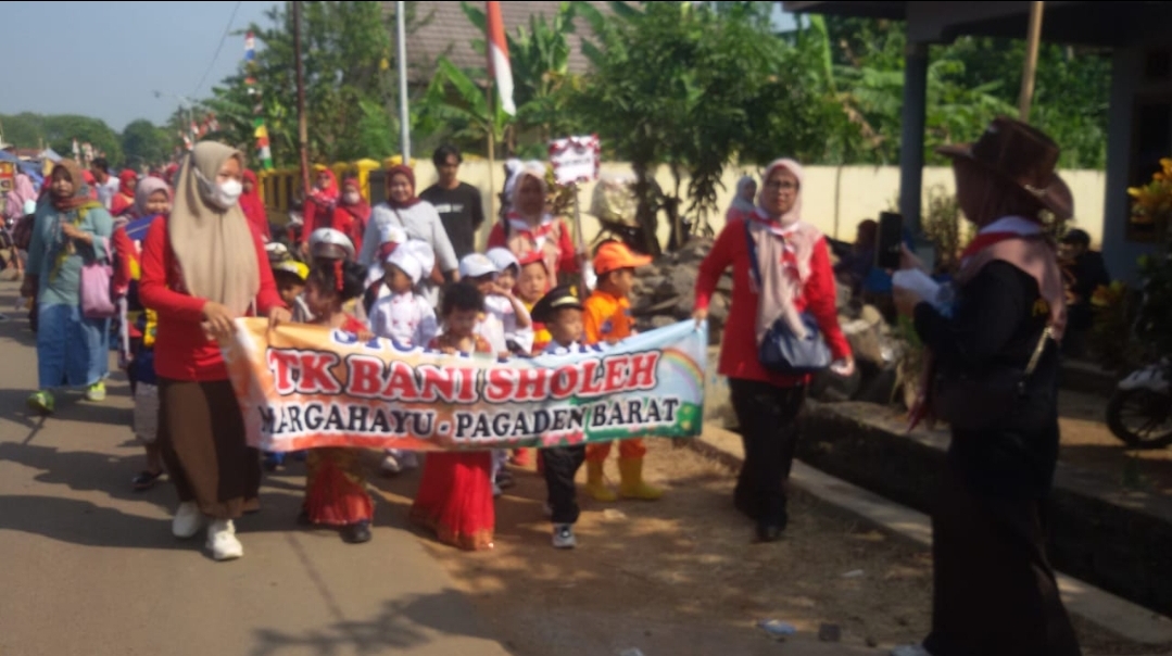 Karnaval Agustusan PraSiaga Meriahkan Gema Pramuka 50