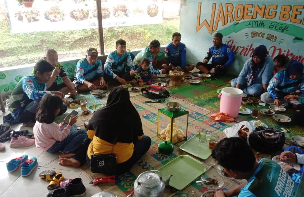 Warung Belut Kukulu Kuliner Legendaris yang Selalu Laris Manis