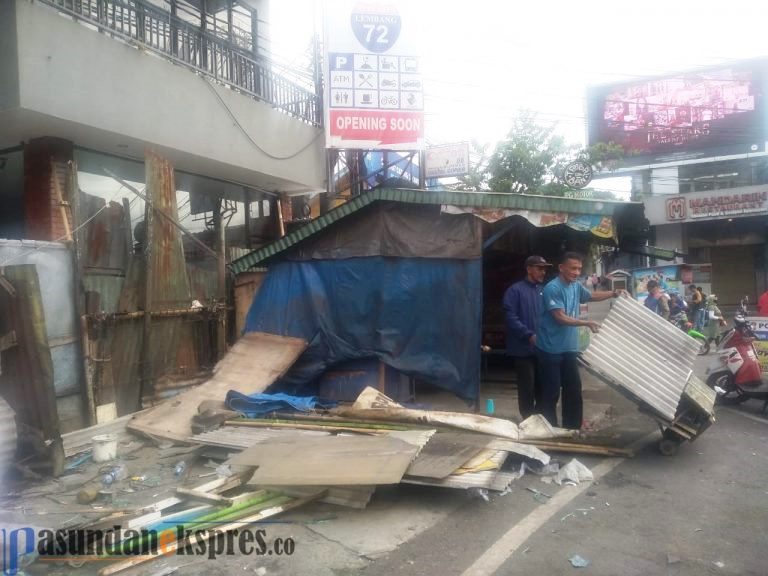 Pemda Kabupaten Bandung Barat Bakal Tertibkan PKL di Lembang, Penataan Destinasi Wisata