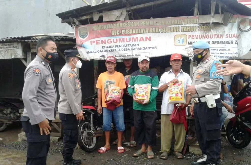 Polisi Bantu Ringankan Beban Tukang Ojek, Dampak Kenaikan Harga BBM