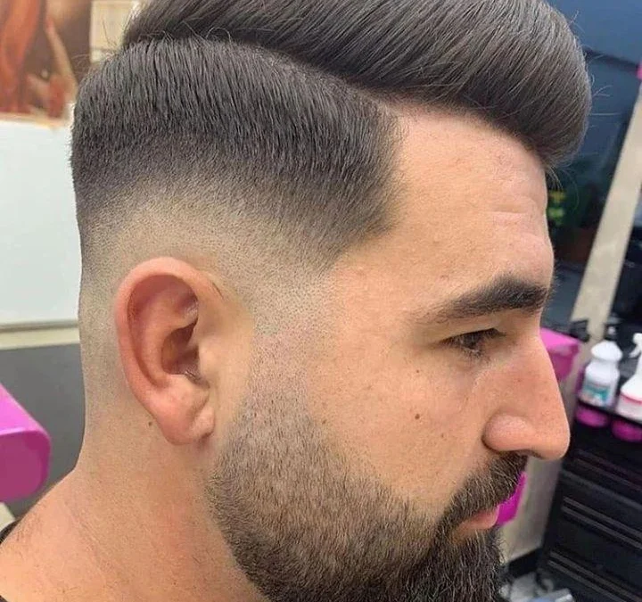 Dijamin Tampil Mempesona! Begini Model Rambut Pria 2022