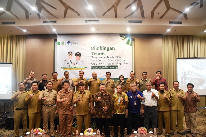 Sekda Acep Tutup Bimtek Smartcity dan Quick Win Program Unggulan Kabupaten Karawang