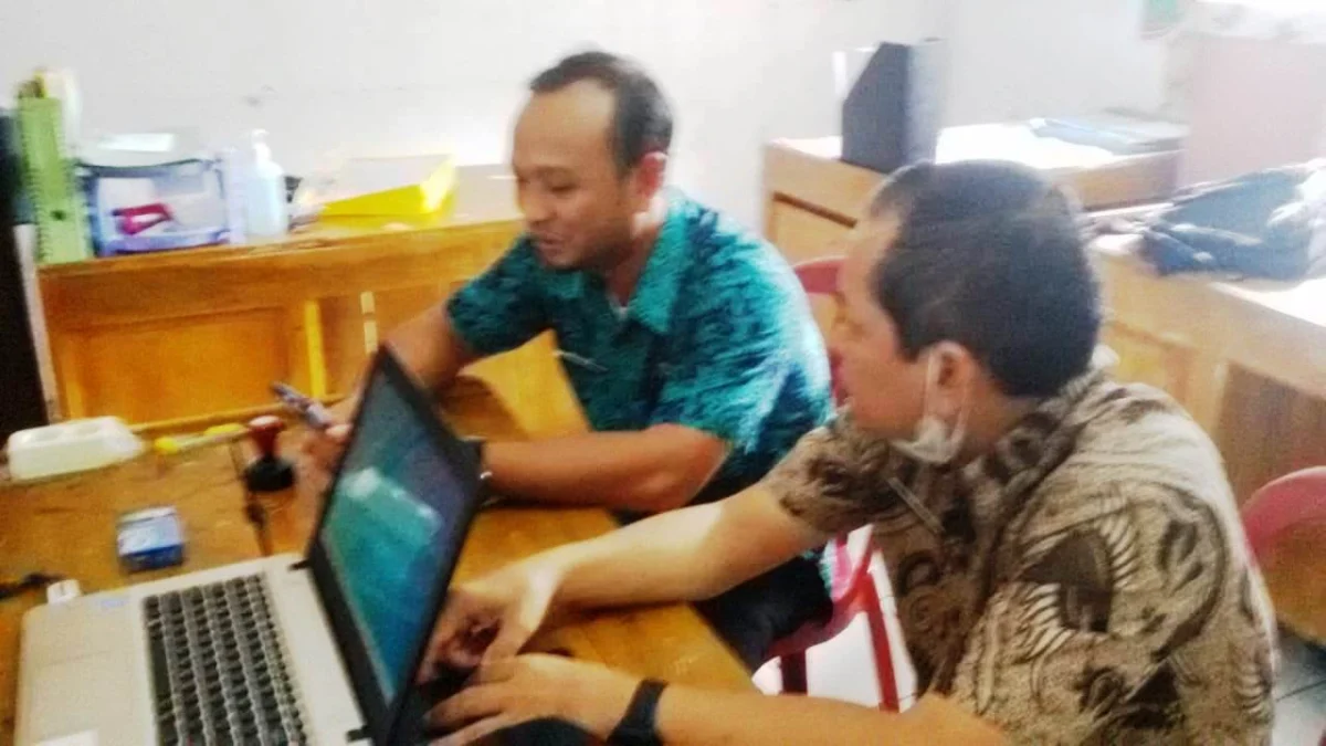 Ade Kosasih Siap Sukseskan Pilkades PAW Desa Kamarung Ade Kosasih Siap Sukseskan Pilkades PAW Desa Kamarung