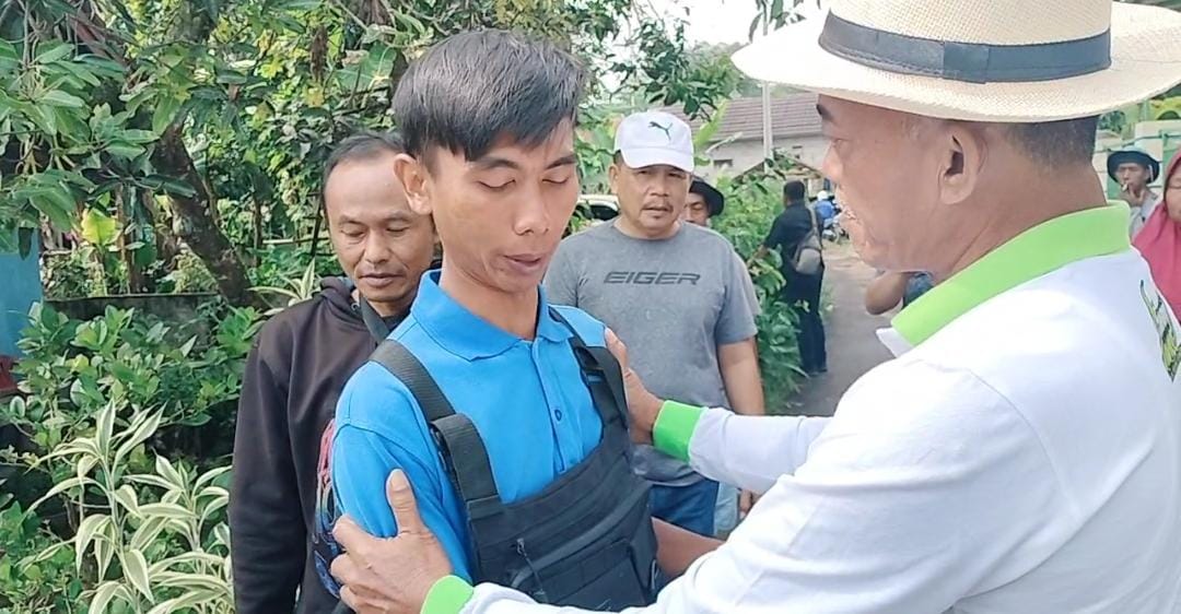 Bupati Subang Kunjungi Keluarga Karyawan Pabrik yang Hanyut ke Sungai